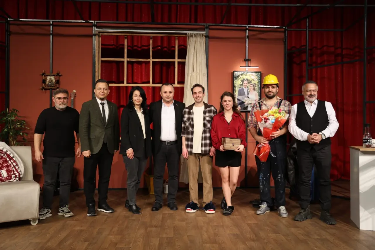 Amasya’da Tiyatroya Büyük İlgi 7