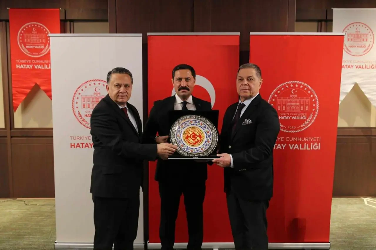 KGK, depremin yıldönümünde Hatay’da 2