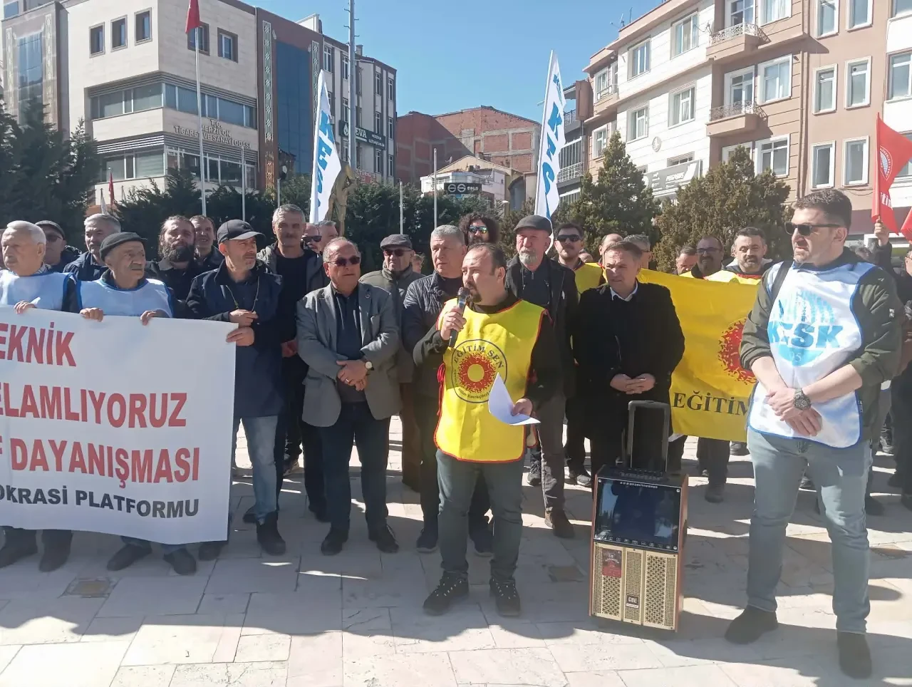 Ölgün: GM Teknik Cam İşçileri Yalnız Değildir! 1