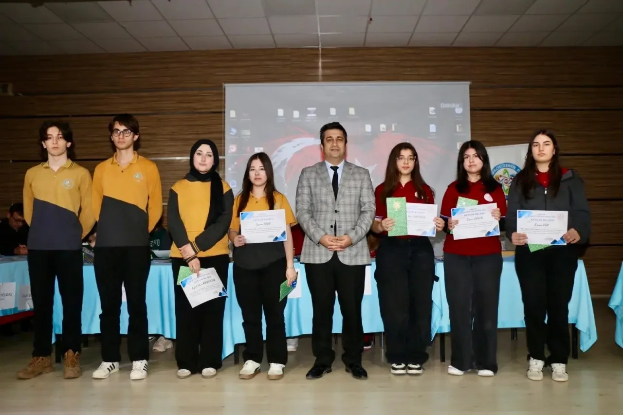 Amasya’da “Oku-Yorum, Yazı-Yorum” Paneli 6