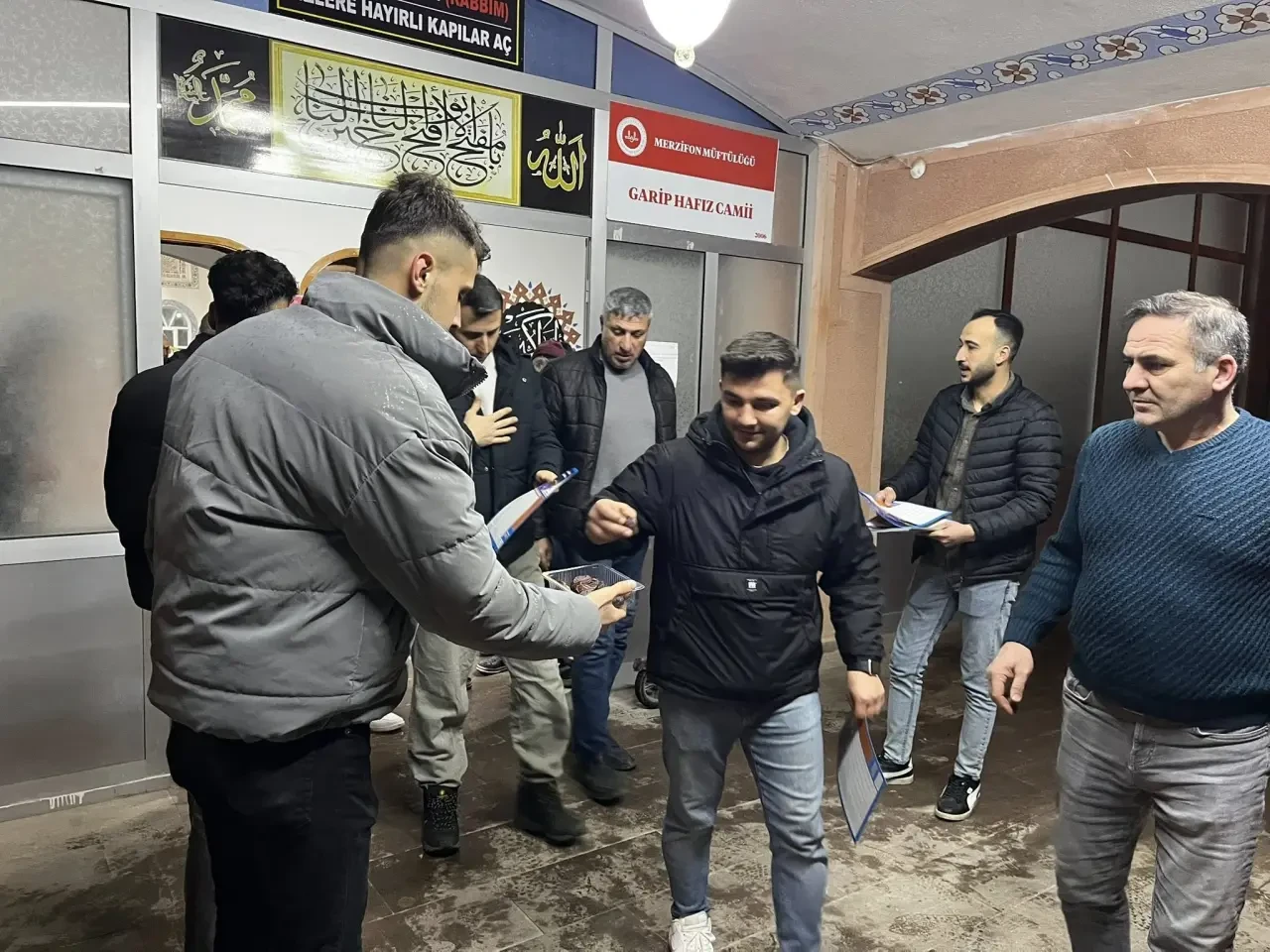 Ak Parti Gençlik Kolları Sahada 6