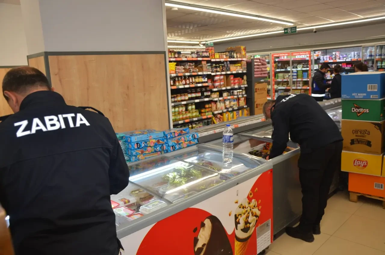 Göynücek’te Zincir Marketlere Sıkı Denetim 5
