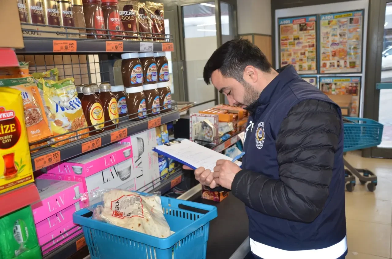 Göynücek’te Zincir Marketlere Sıkı Denetim 2