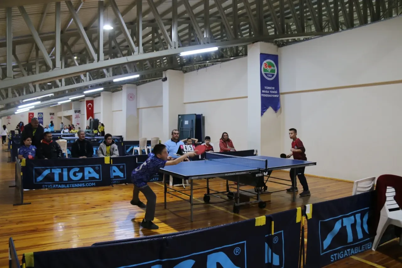 Amasya’da Masa Tenisi Heyecanı 13