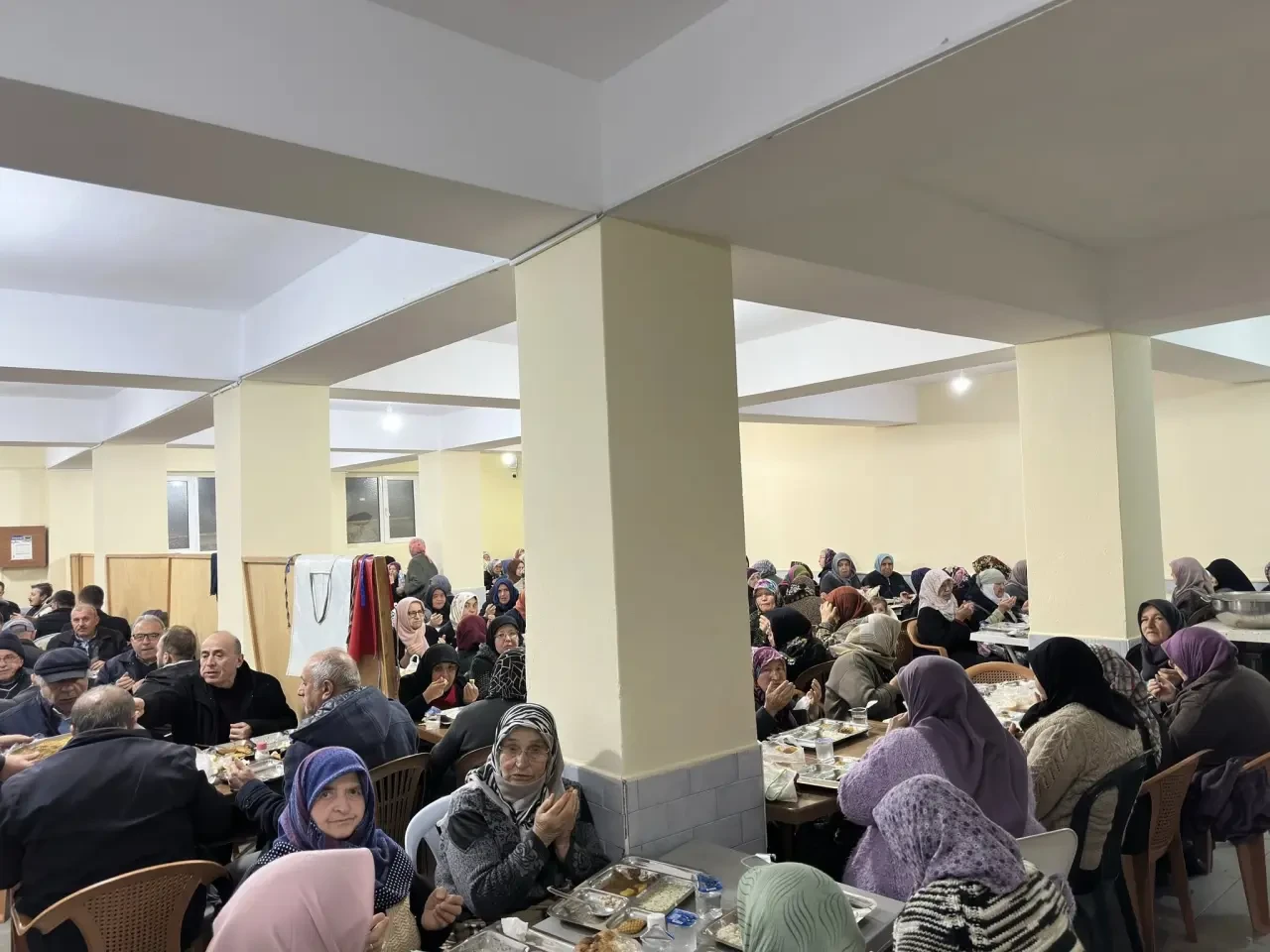 Vekiller Boraboy Köyü’nde İftar Sofrasında Buluştu 3