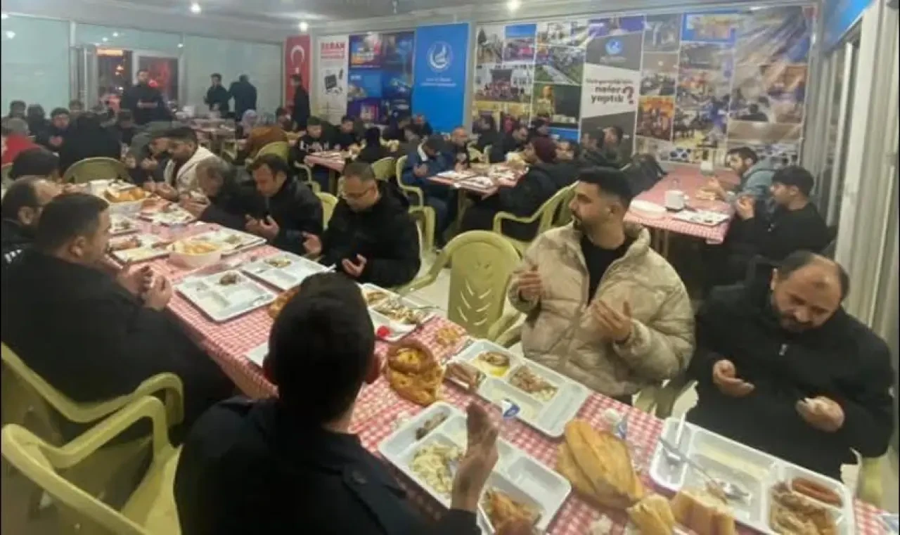 Ülkü Ocakları Çorum’da Gönül Sofrasını Kurdu 2