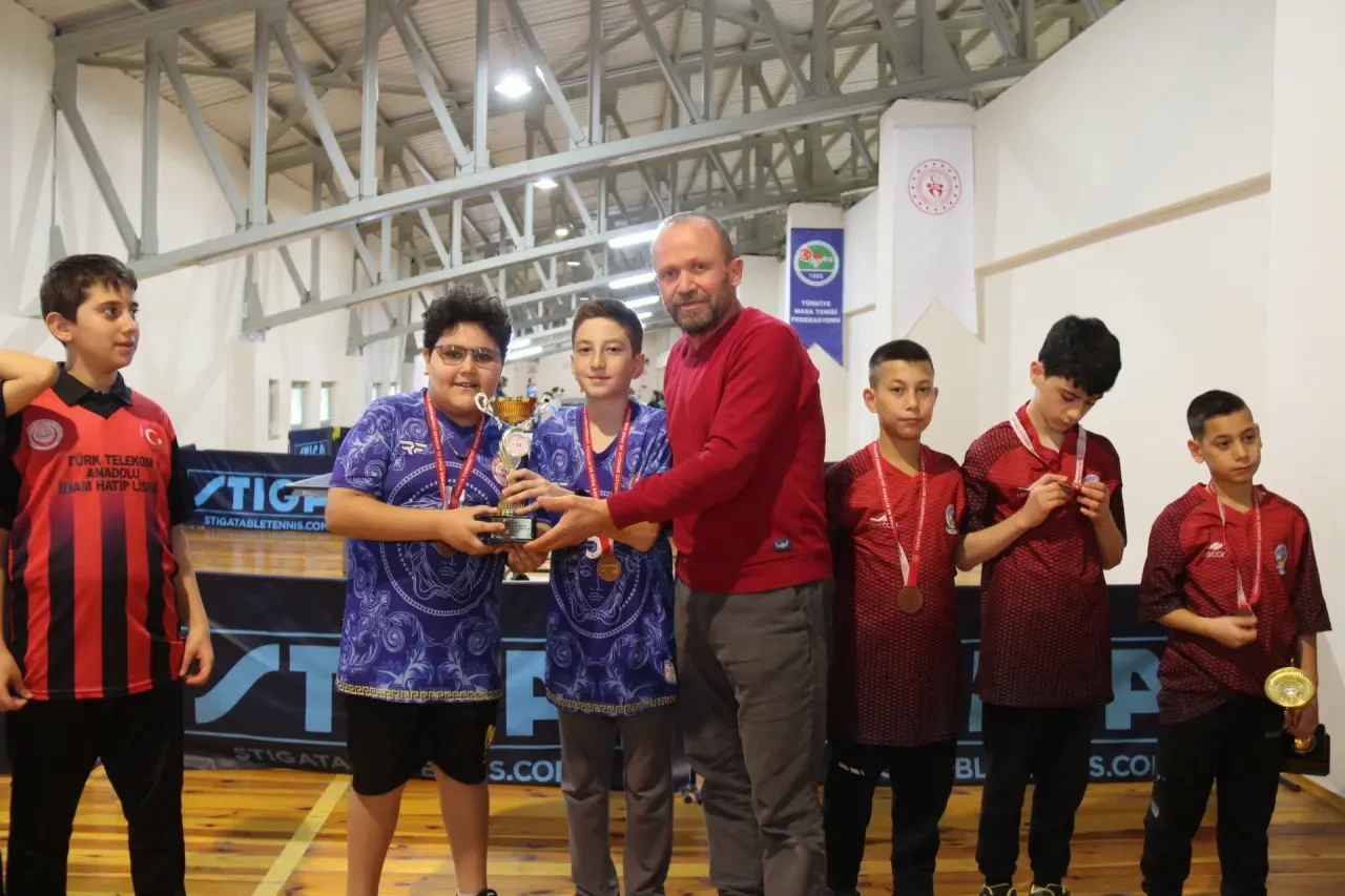 Amasya’da Masa Tenisi Heyecanı 9