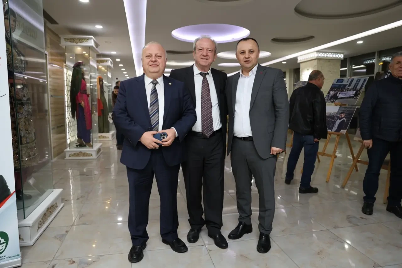 Başkan Sevindi’den Demokrasi ve Hukuk Vurgusu 10