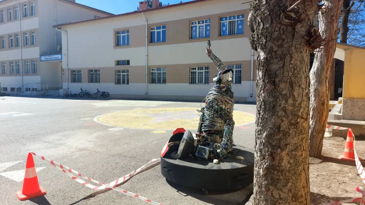 “Dijital Ucube” Okulları Sallıyor! 2