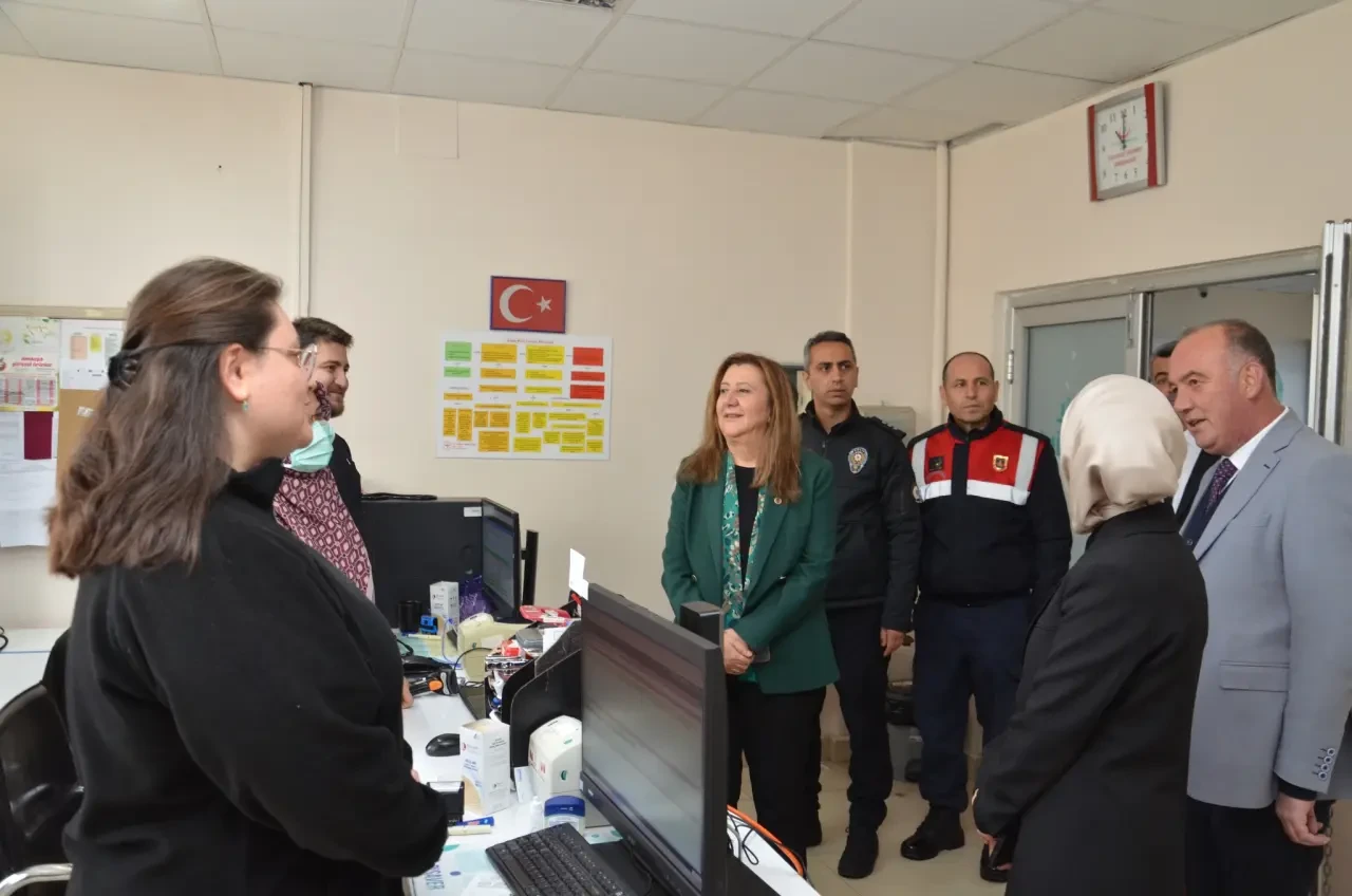 Gümüşhacıköy’de Kurumlara Bayram Ziyareti 10