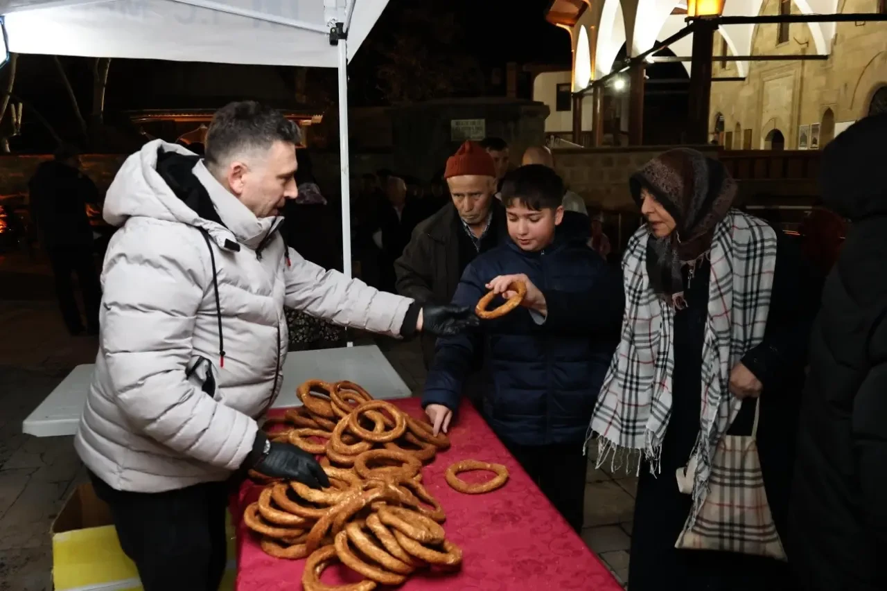 Merzifon’da Kadir Gecesi’nde Gönüller Isındı 11