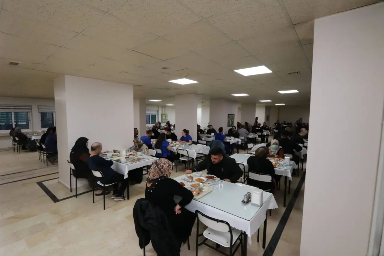 Sağlık Çalışanları İftarda Bir Araya Geldi 6