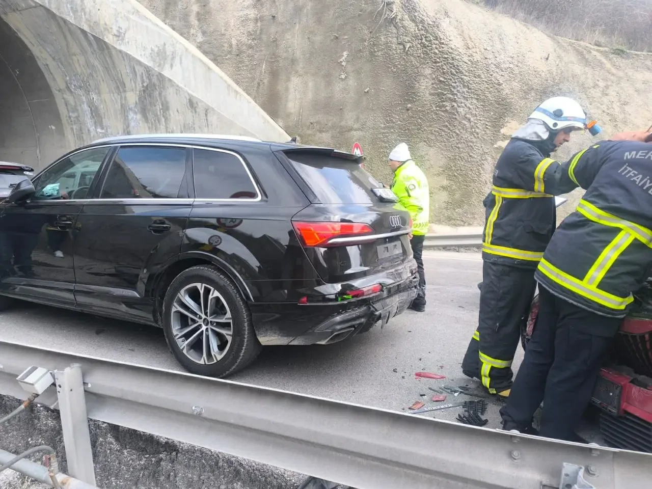 Zincirleme Trafik Kazası 4