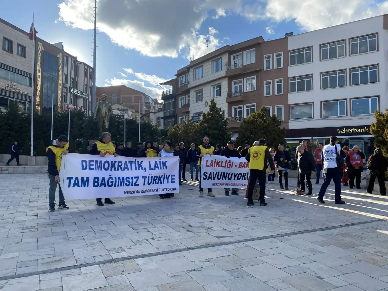 Meydandan Çağrı: “Laik, Bilimsel Eğitim İçin Mücadele” 2