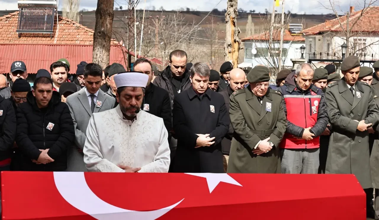 Kıbrıs Gazisi Son Yolculuğuna Uğurlandı 3