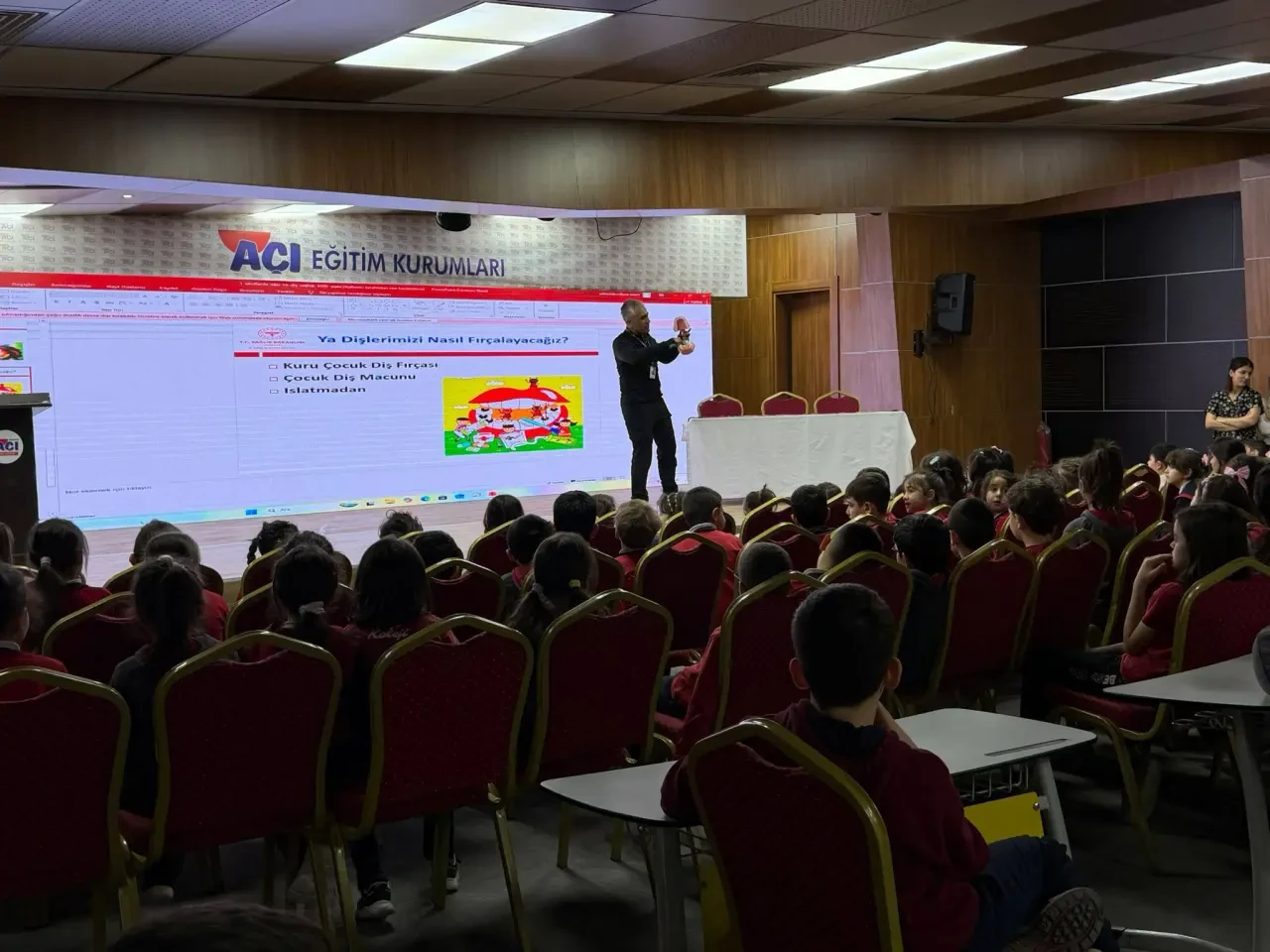 Amasya’da Öğrencilere Diş Sağlığı Eğitimi Verildi 1