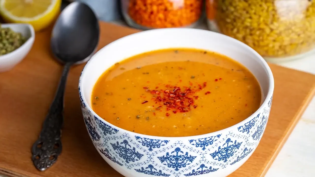 Akşama İftar Menüsü Önerisi: Ramazan Sofralarına Lezzetli ve Dengeli Menü 1