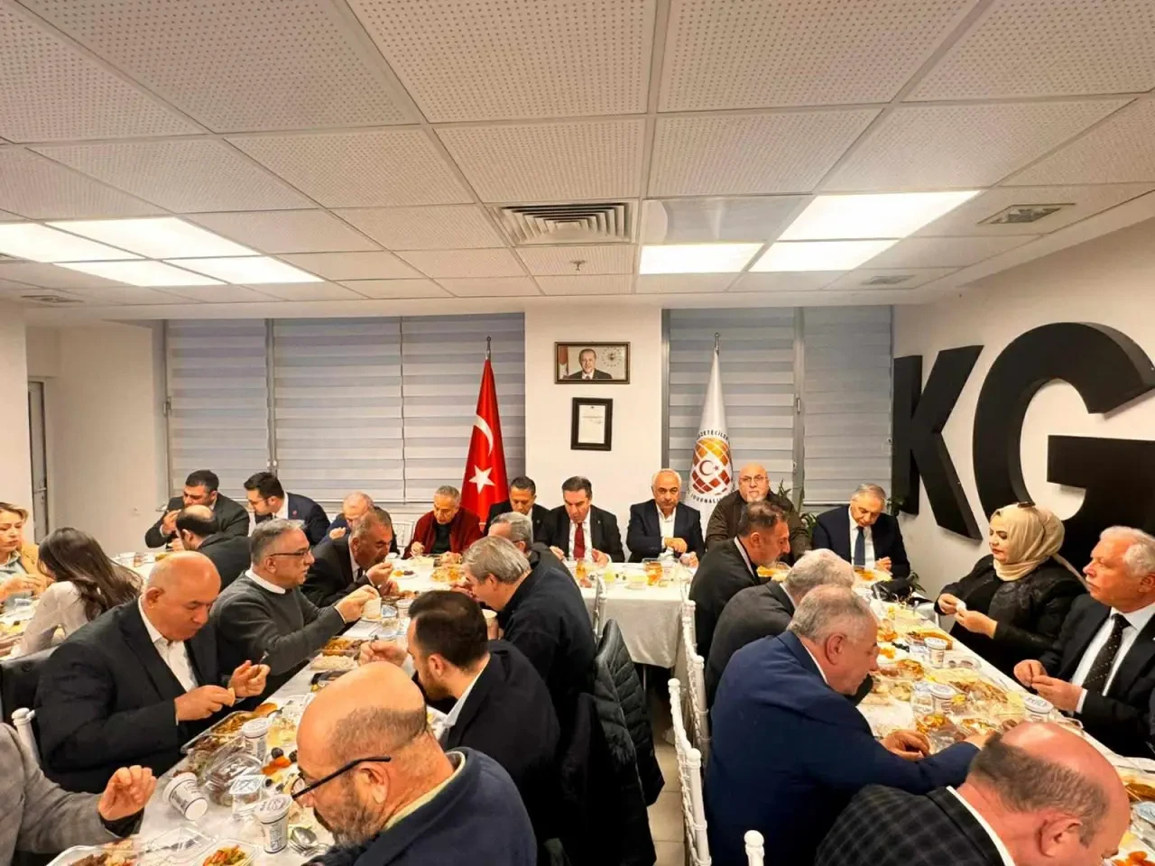 Ankara’da KGK İftarda Buluştu 1