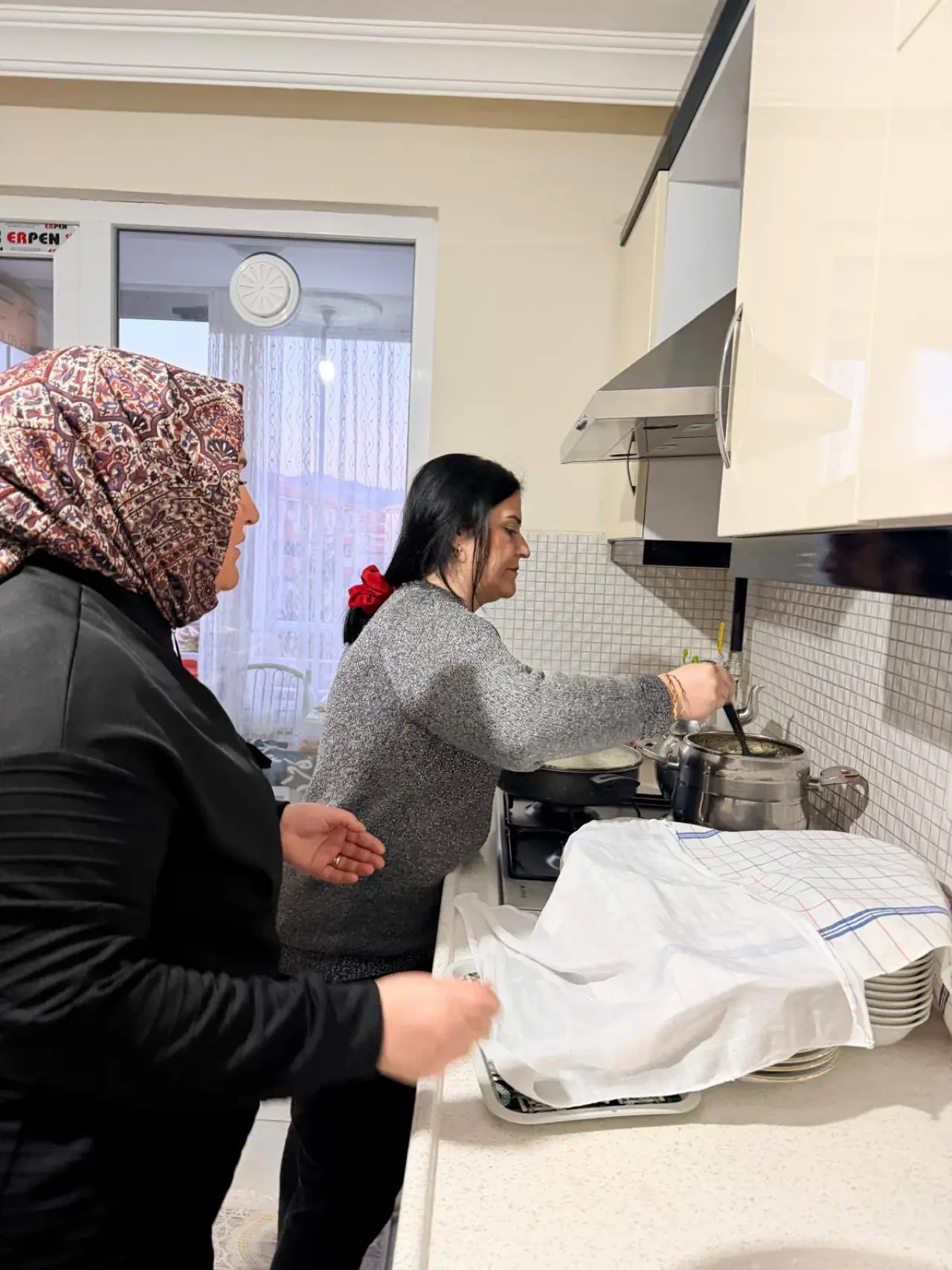 Merzifon AK Parti Kadın Kolları Şehit Ailesiyle İftarda Buluştu 3