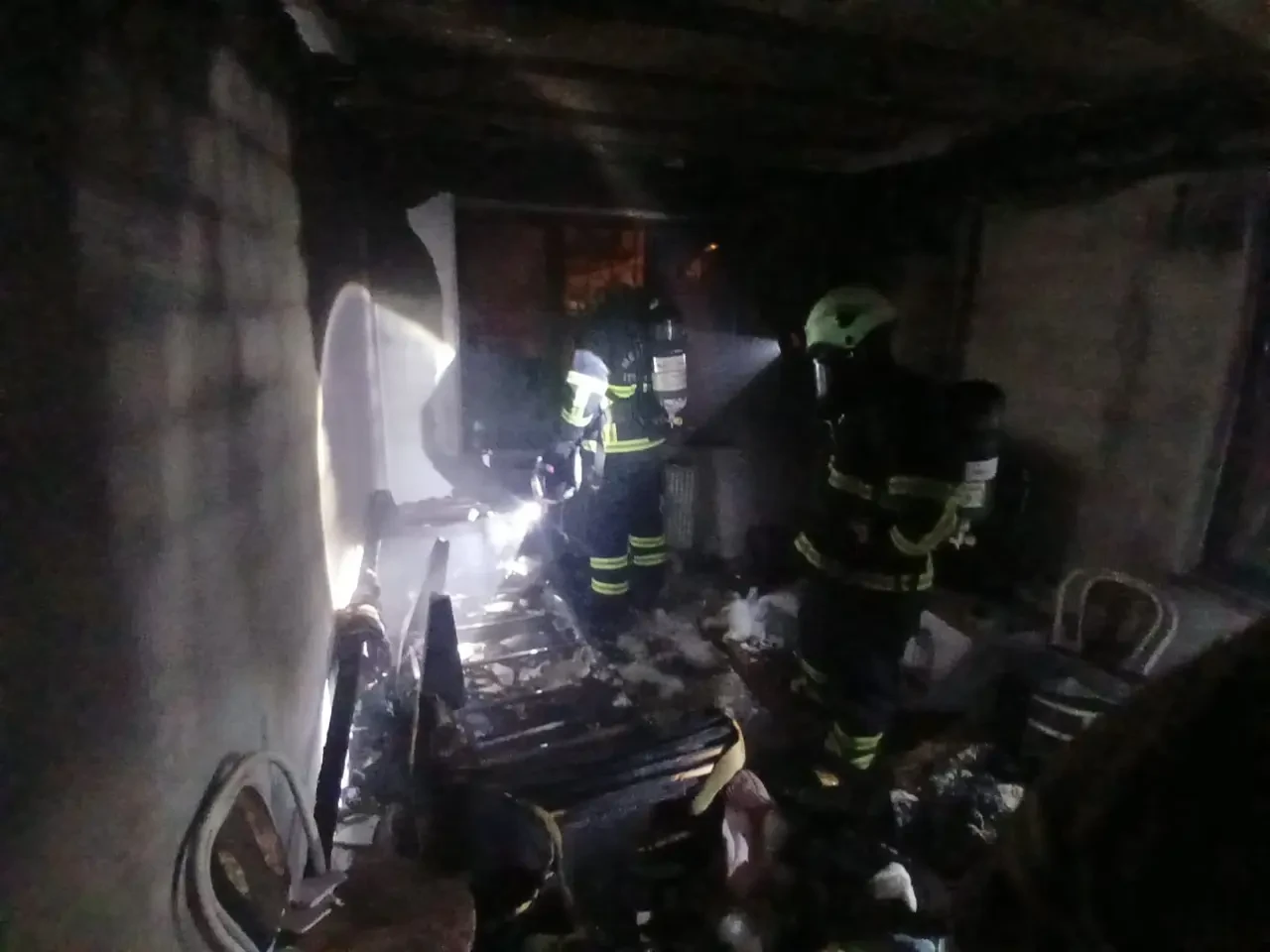 Merzifon’da Gece Yarısı Yangın Paniği! 1