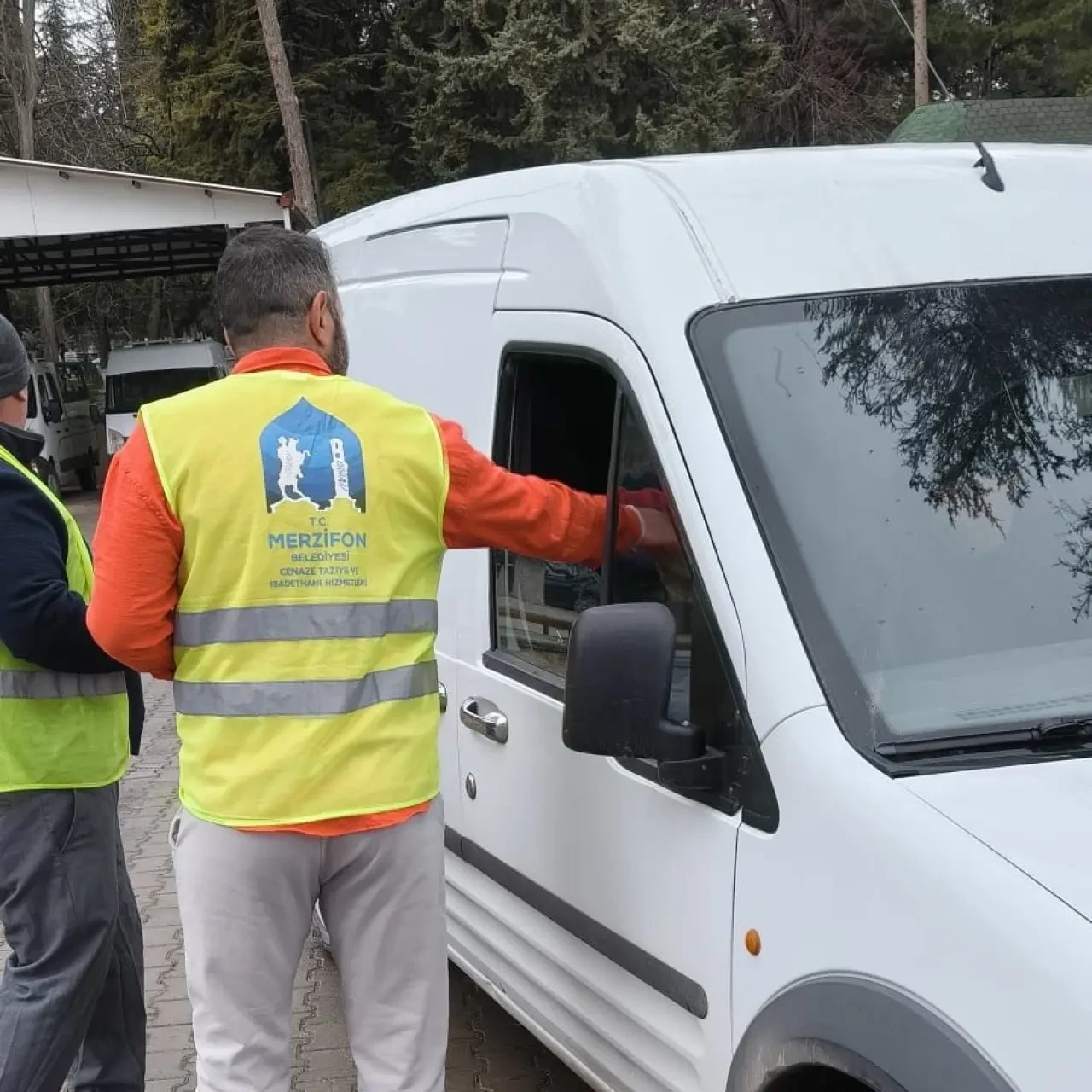Mezarlık Ziyaretine Gelenlere Merzifon Belediyesi’nden İkram 4