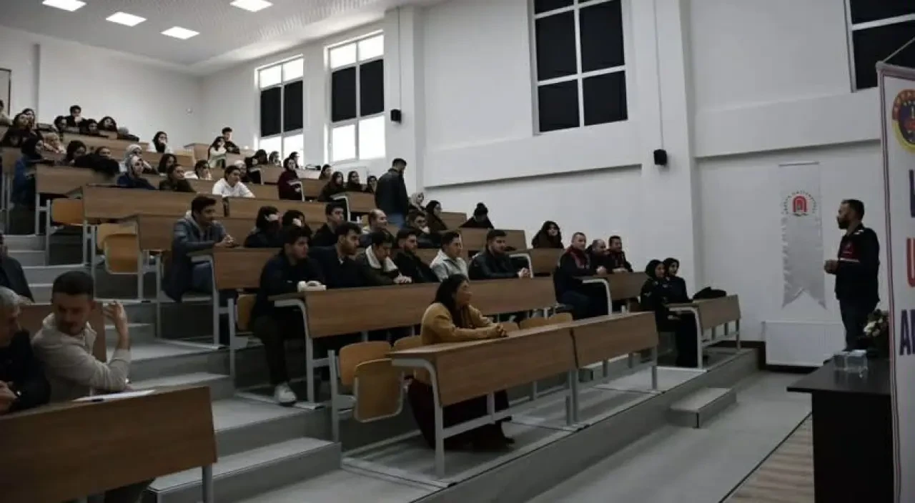 Merzifon'da Jandarmadan Üniversitelilere Sert Uyarı 2