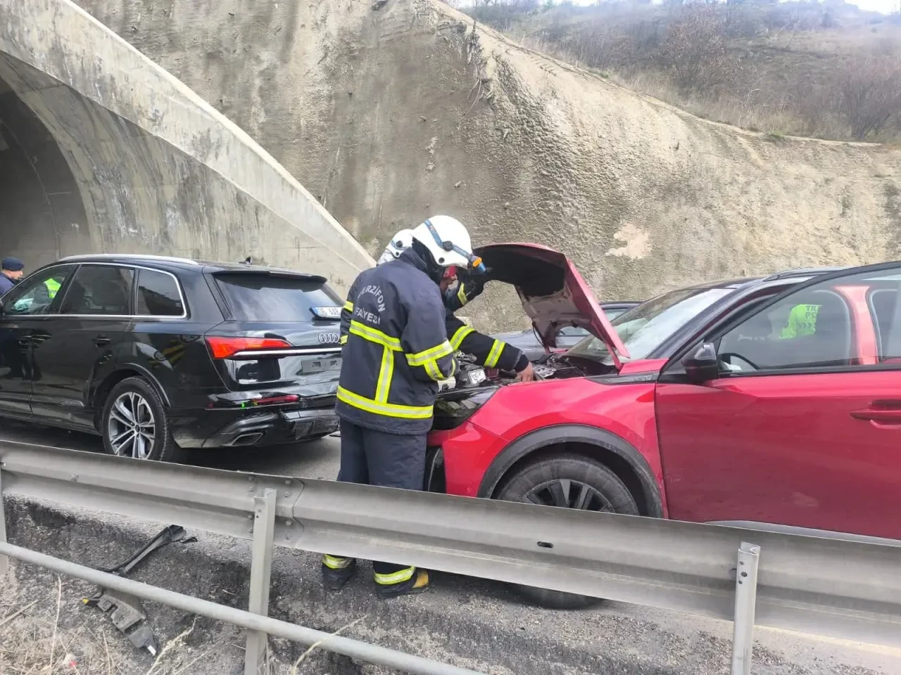 Zincirleme Trafik Kazası 5