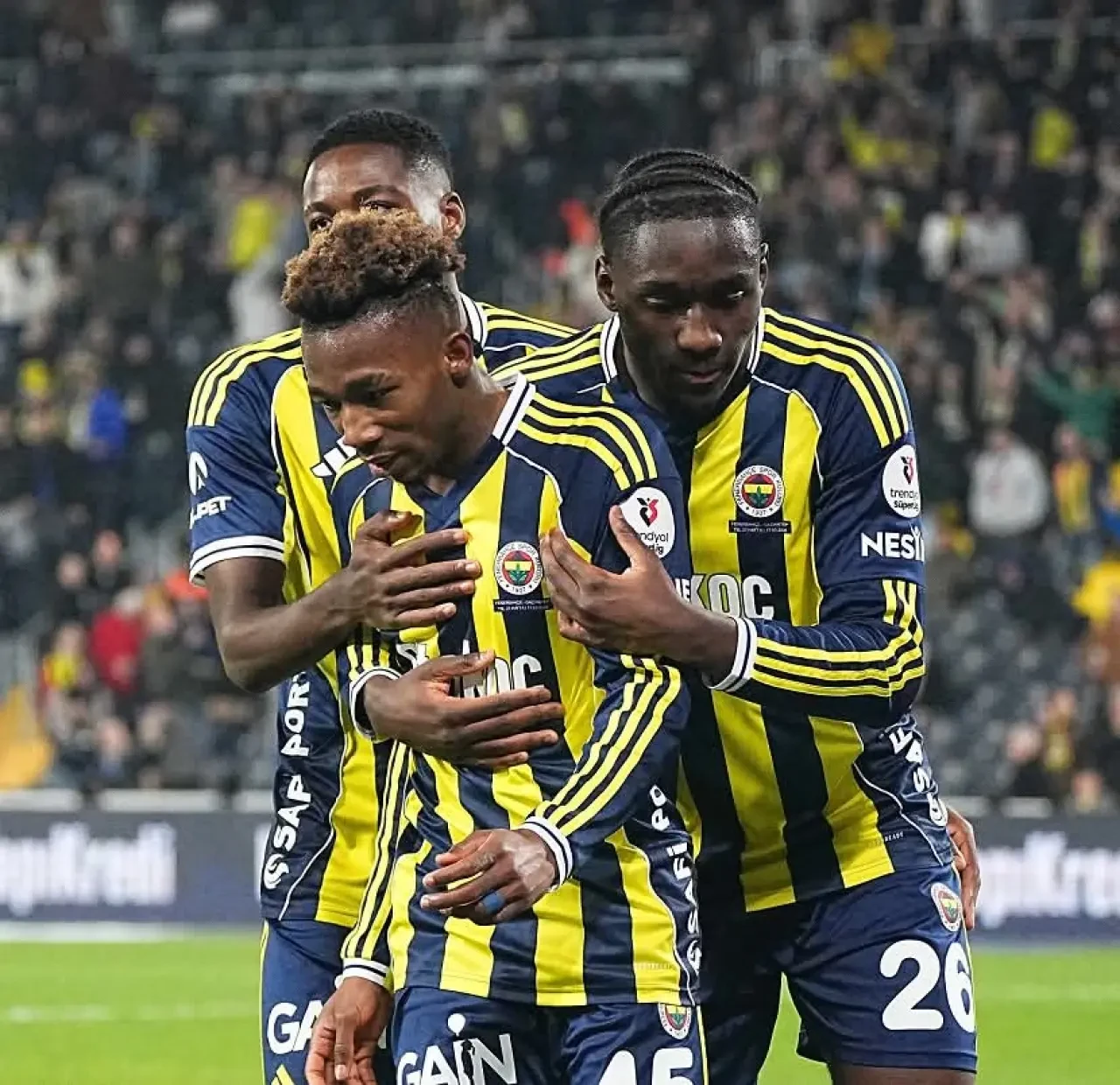 Nene Coştu, Fenerbahçe Farka Koştu 3