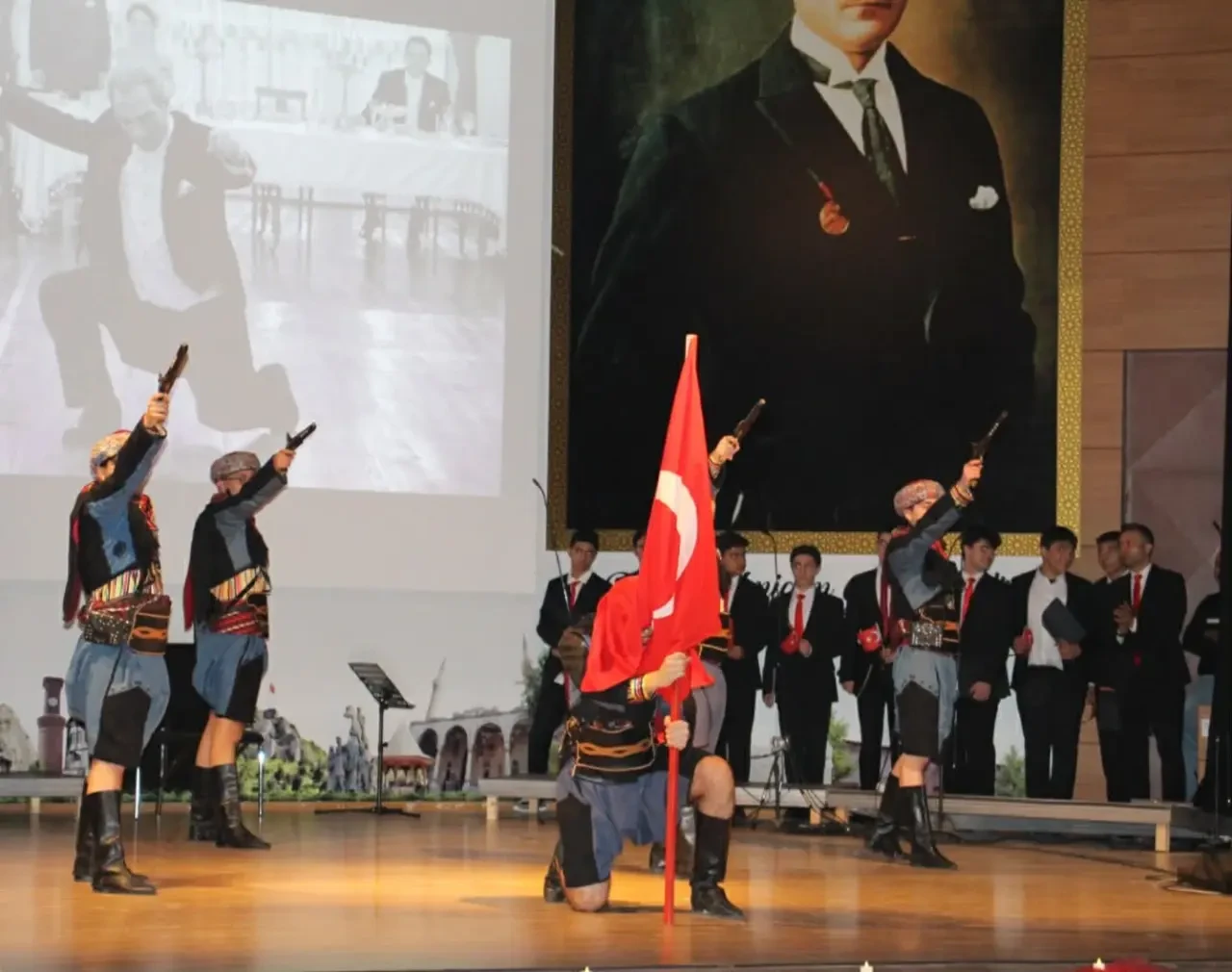 Çanakkale Zaferi ve Şehitleri Anma Programı Yapıldı 3
