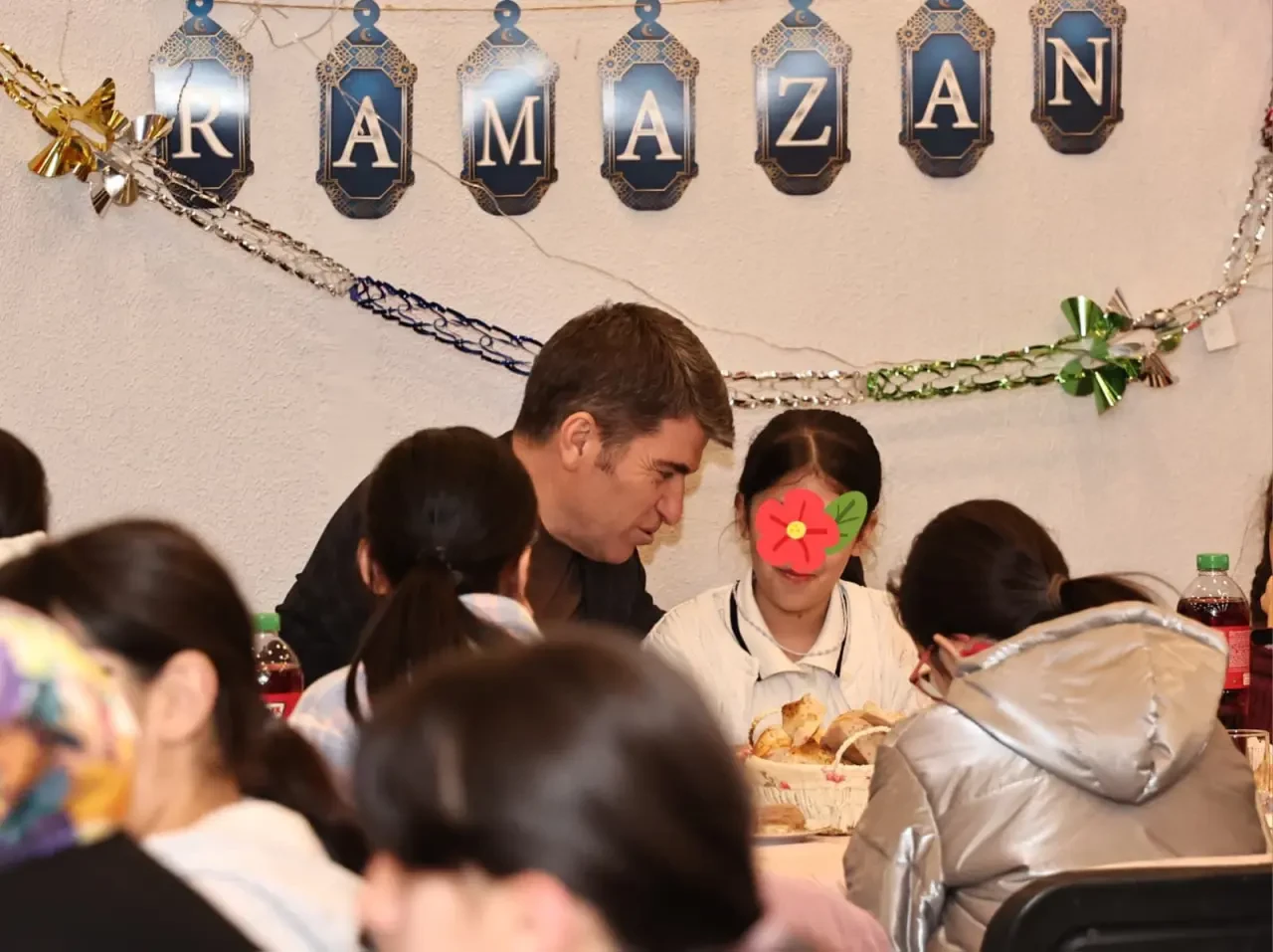 Vali Bakan Çocuklarla İftarda 4