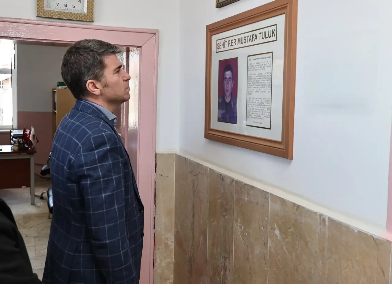 Amasya Valisi Karaköprü'de Öğrencilerle Buluştu 2