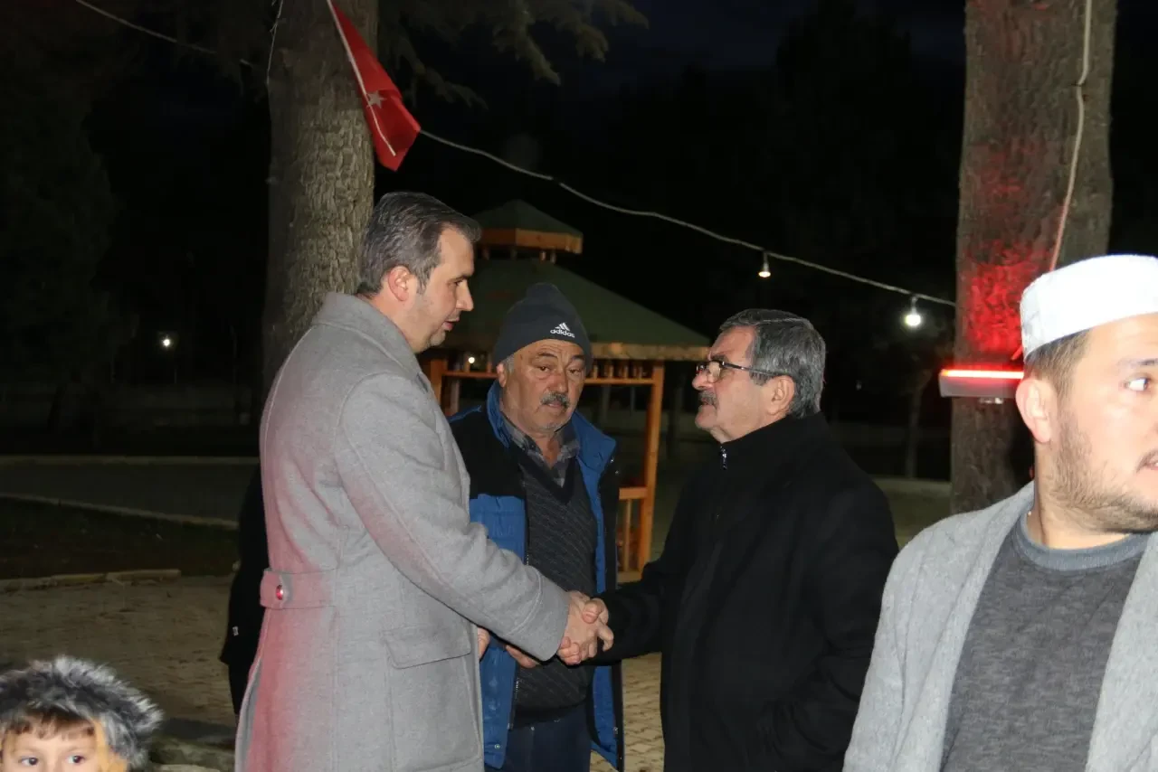 Başkan Uzun, Akören’de Hemşehrilerle İftar Yaptı 4