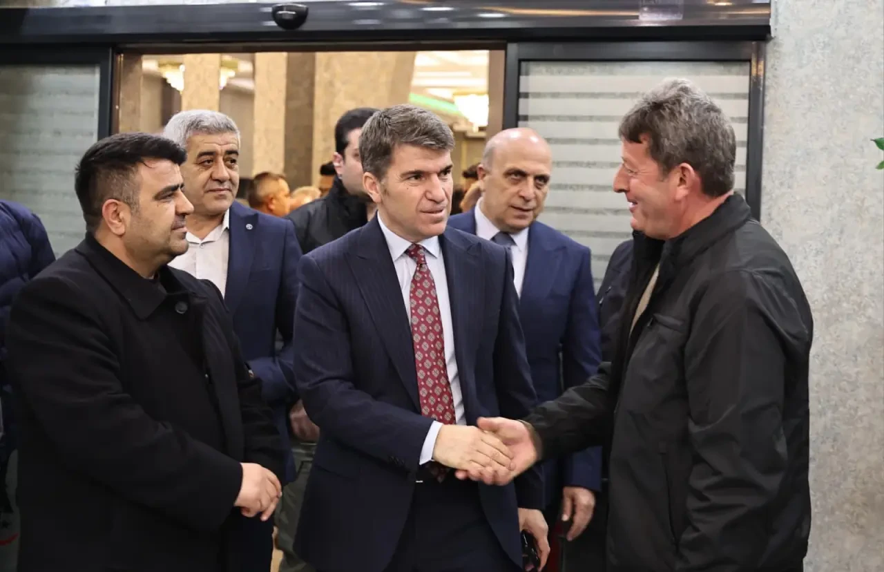 Amasya Valisi Önder Bakan Muhtar ve Esnafla Aynı Sofrada 1