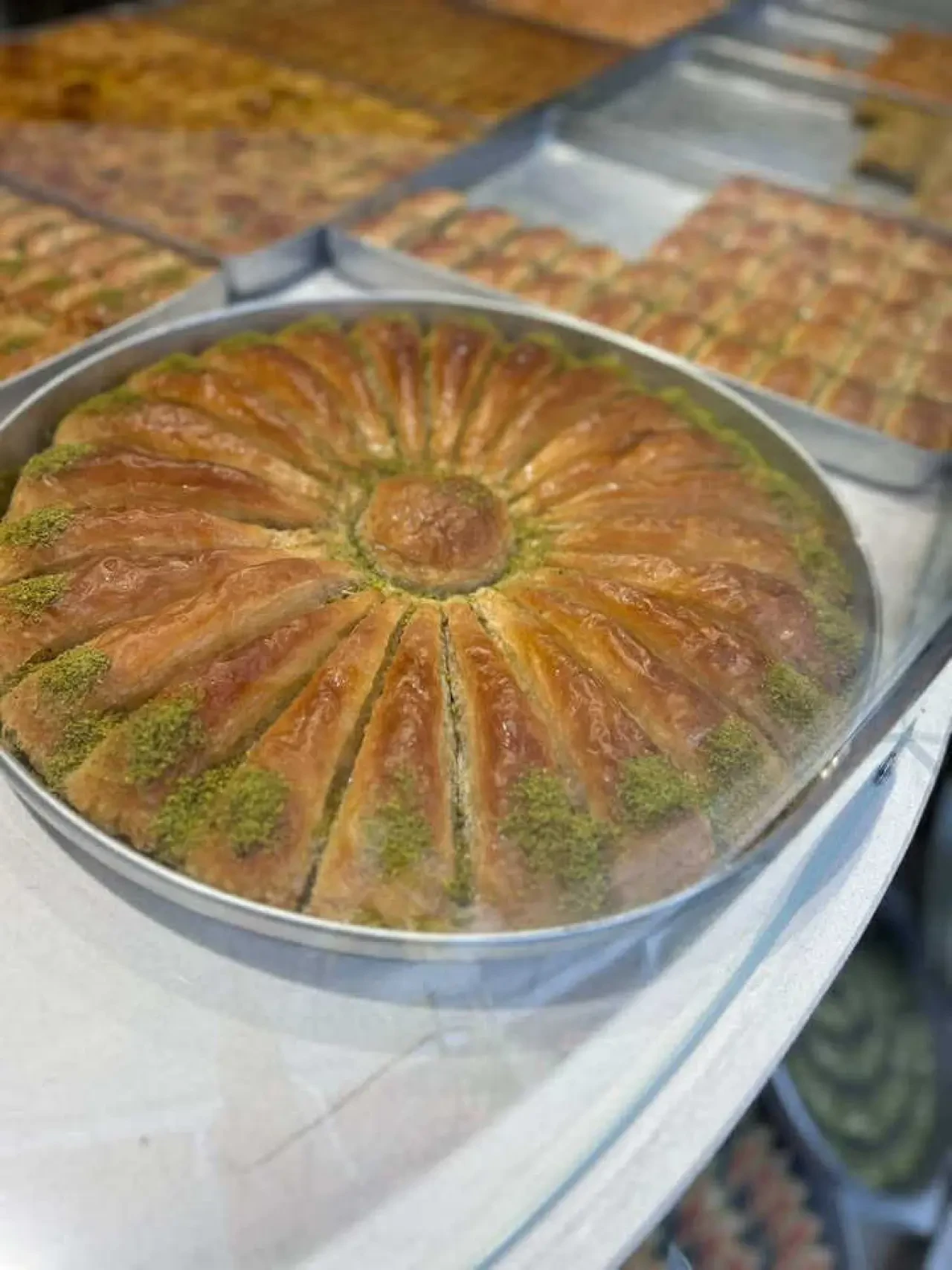 Merzifon’da Tatlı Alarmı! Baklava Tezgahları Kuruldu! 6
