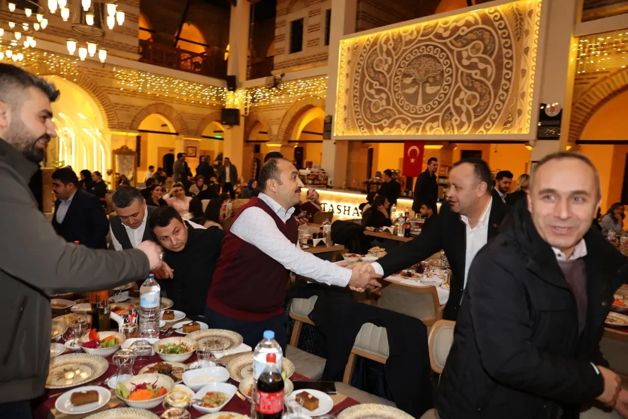 Başkan Sevindi Kuyumcularla İftarda Buluştu 4