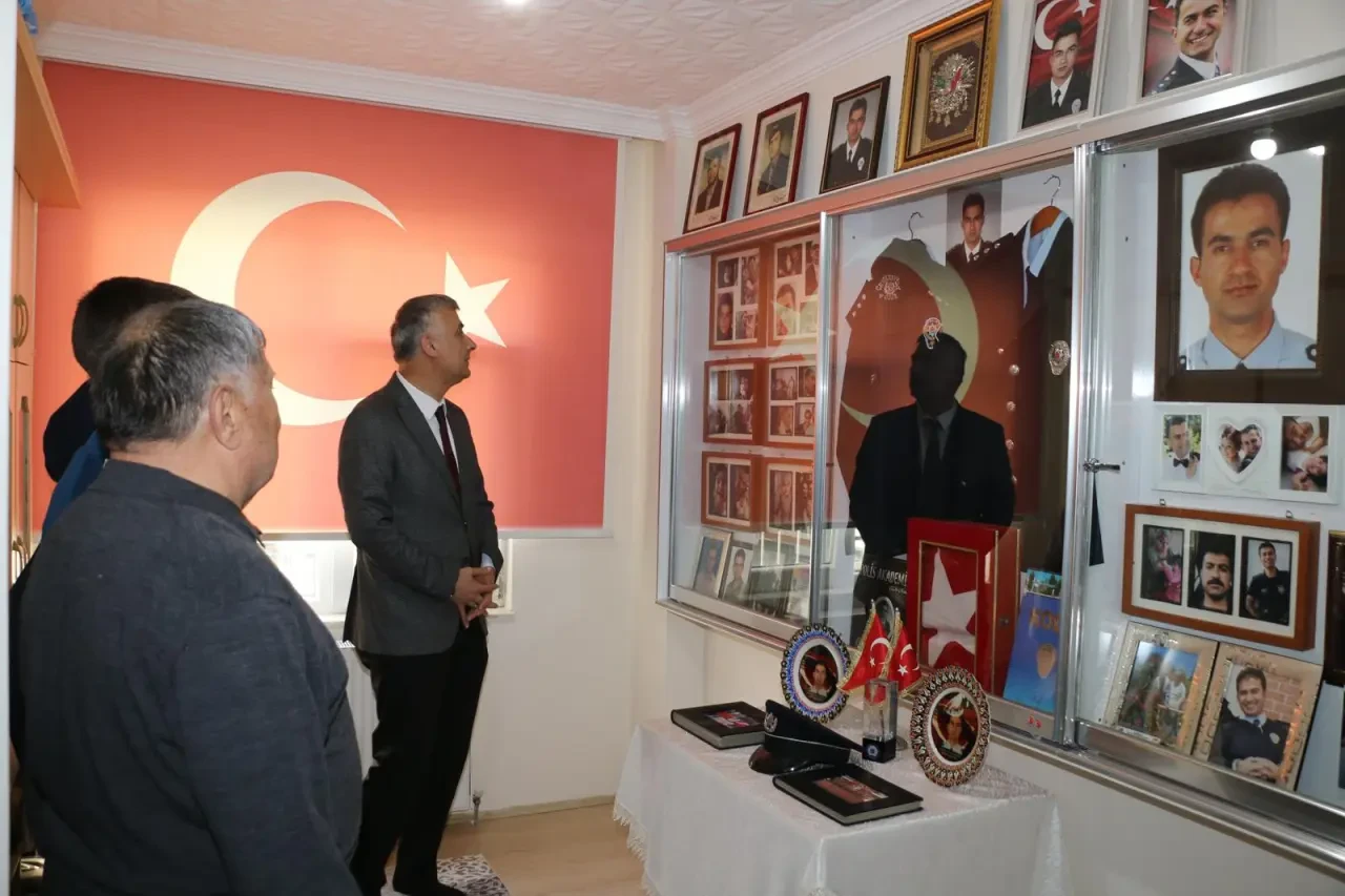 Amasyalı Öğrencilerden Şehit Ailesine Ziyaret 2