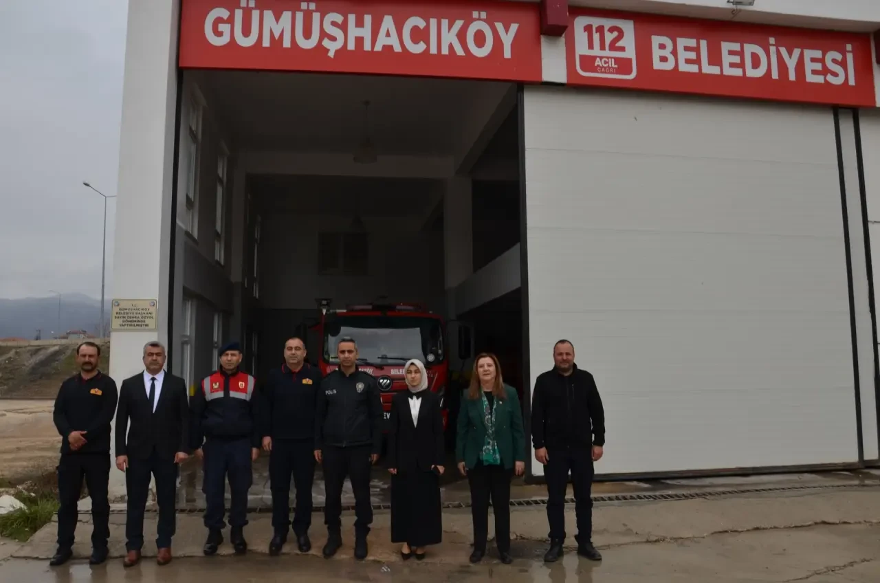 Gümüşhacıköy’de Kurumlara Bayram Ziyareti 1