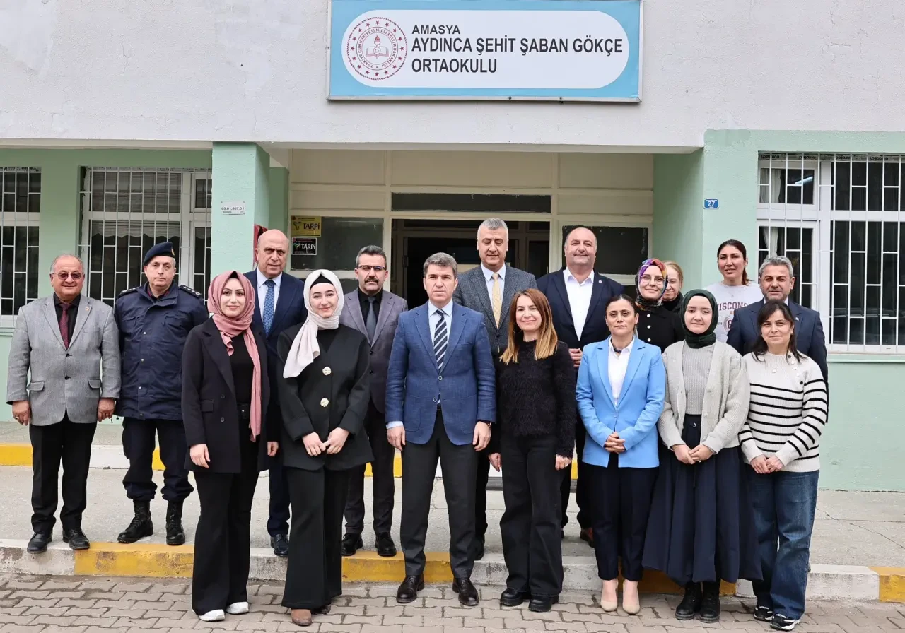 Amasya Valisi Bakan’dan Aydınca’da Eğitime Yakın Takip 4