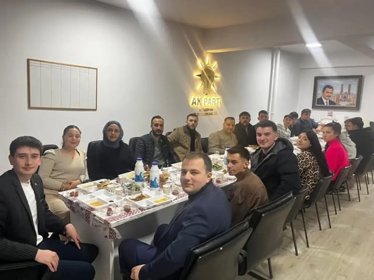 AK Gençlik Sahada: Birlik, Beraberlik, Kararlılık 1