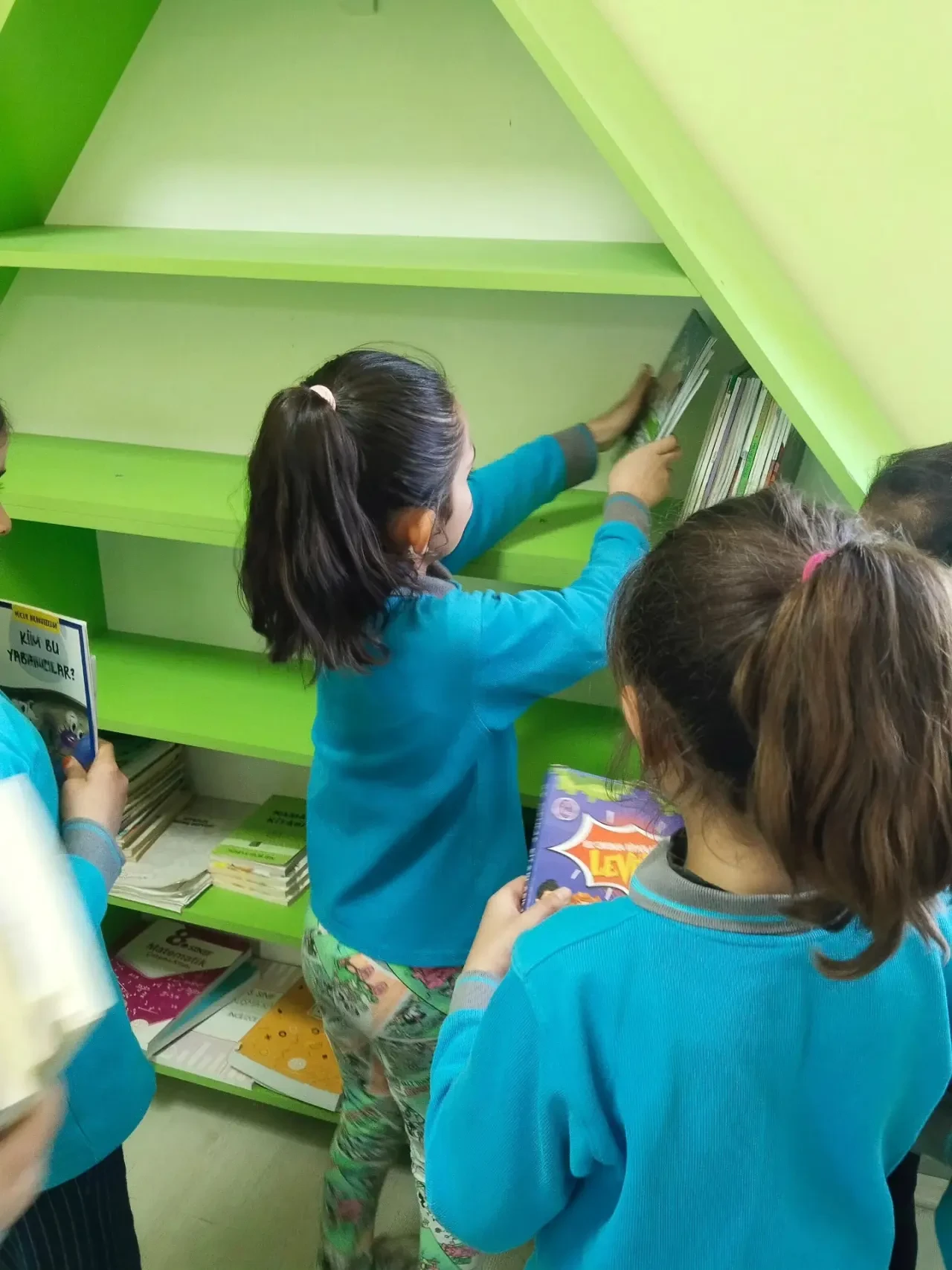 Amasya'da Köy Çocukları Kitaplarla Buluştu 1