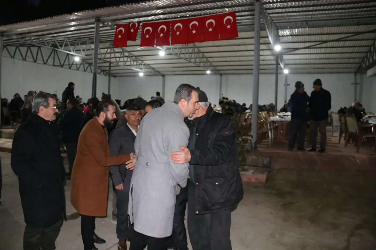 Başkan Uzun, Akören’de Hemşehrilerle İftar Yaptı 3