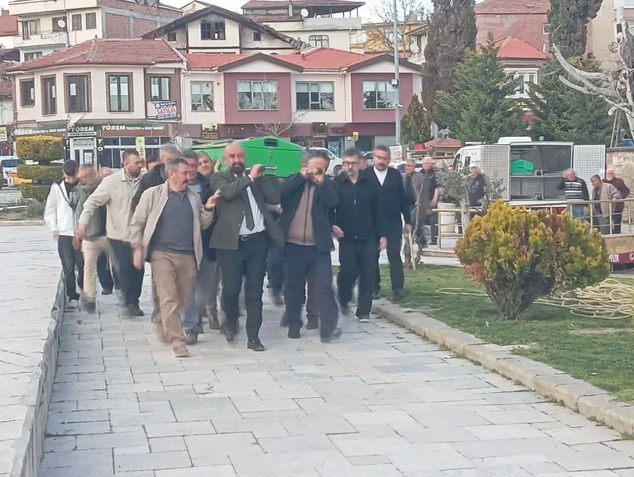 Saliha Selçuk Son Yolculuğuna Uğurlandı 2