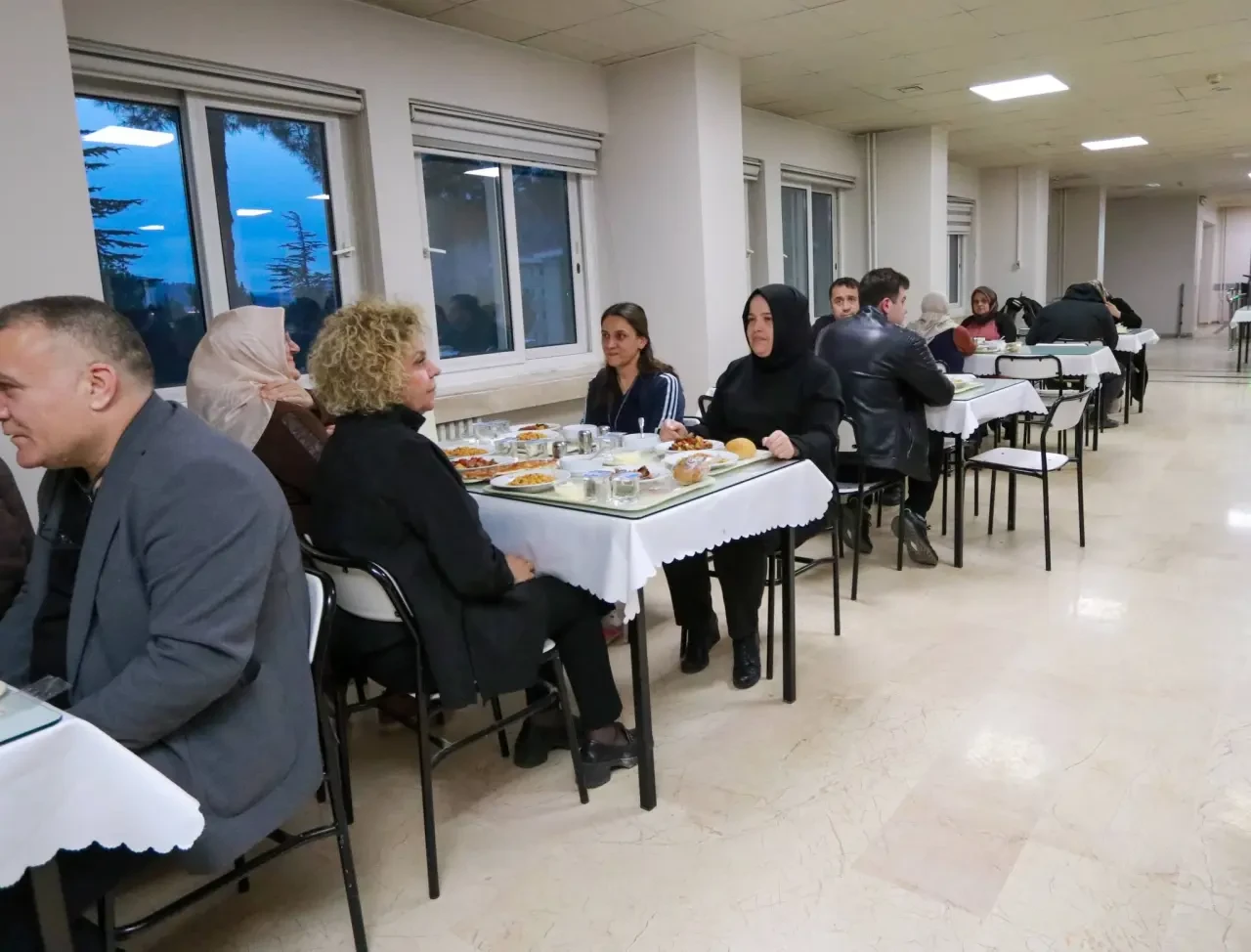 Sağlık Çalışanları İftarda Bir Araya Geldi 1