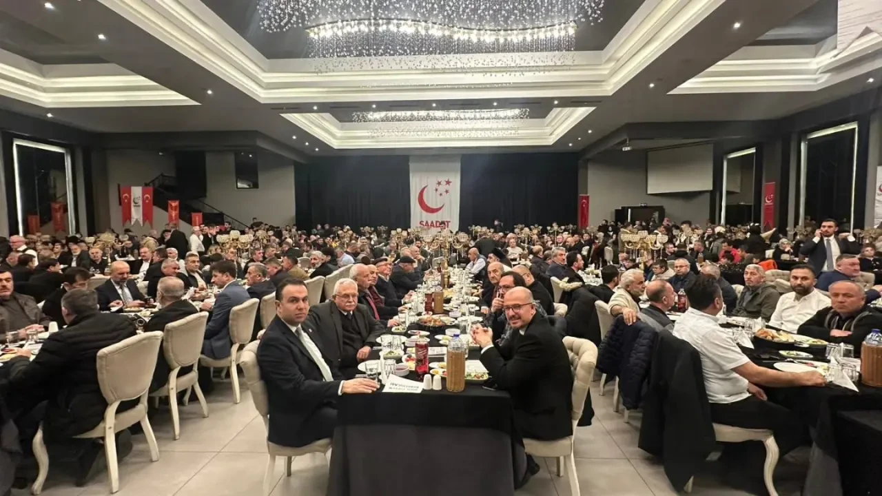 Saadet Partisi Çorum’da “Adalet Sofrası” Kurdu 3