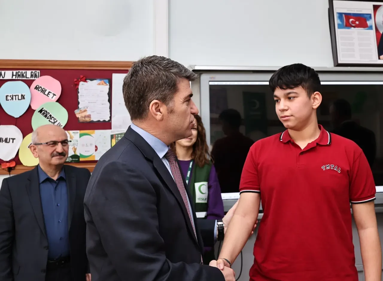 Amasya’da İlk Ders Zili Yeşilay İçin Çaldı 3