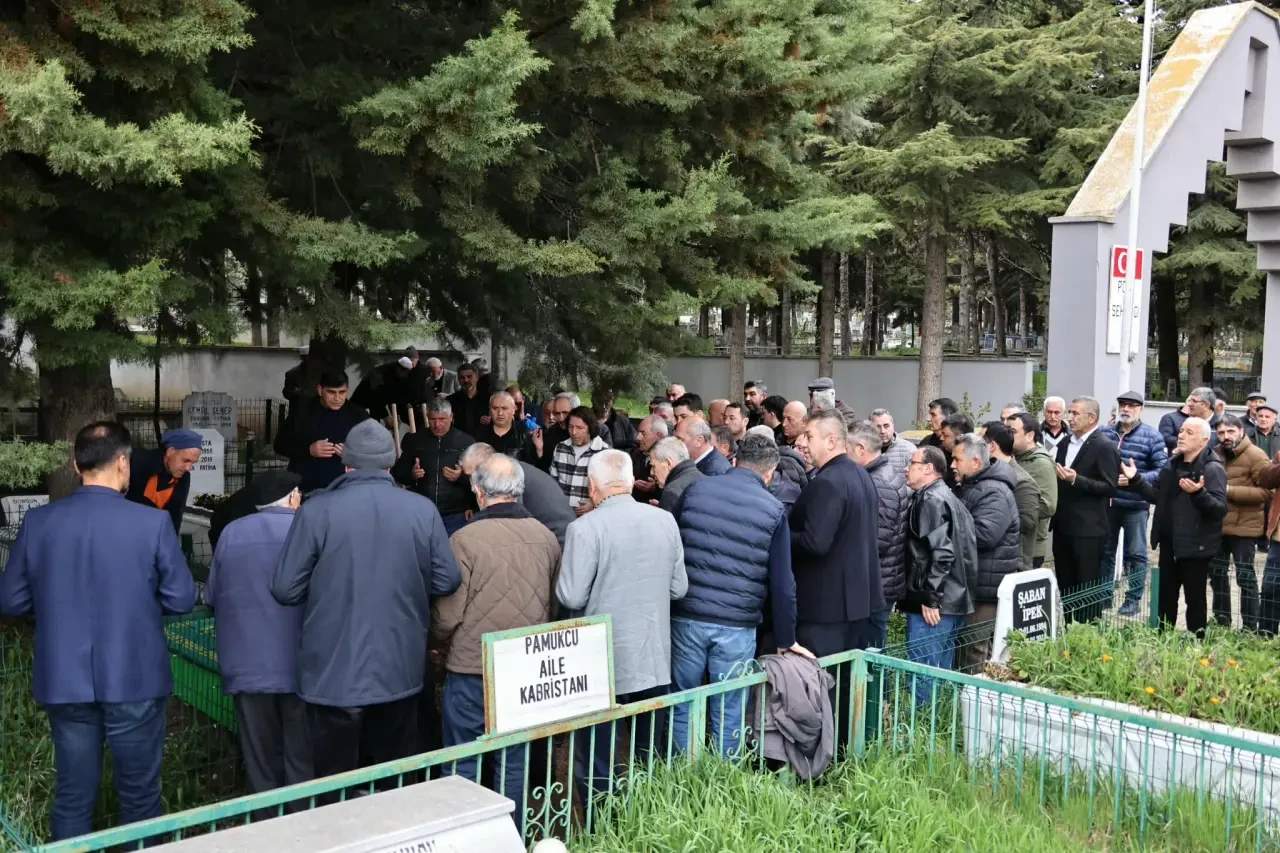 Mürsel Şenel son yolculuğuna uğurlandı 3