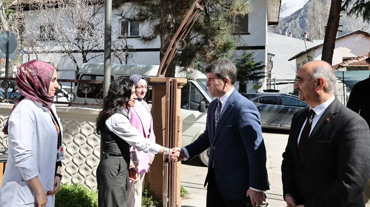 Amasya Valisi Bakan, Tıp Bayramın'da Sağlıkçılarla 1