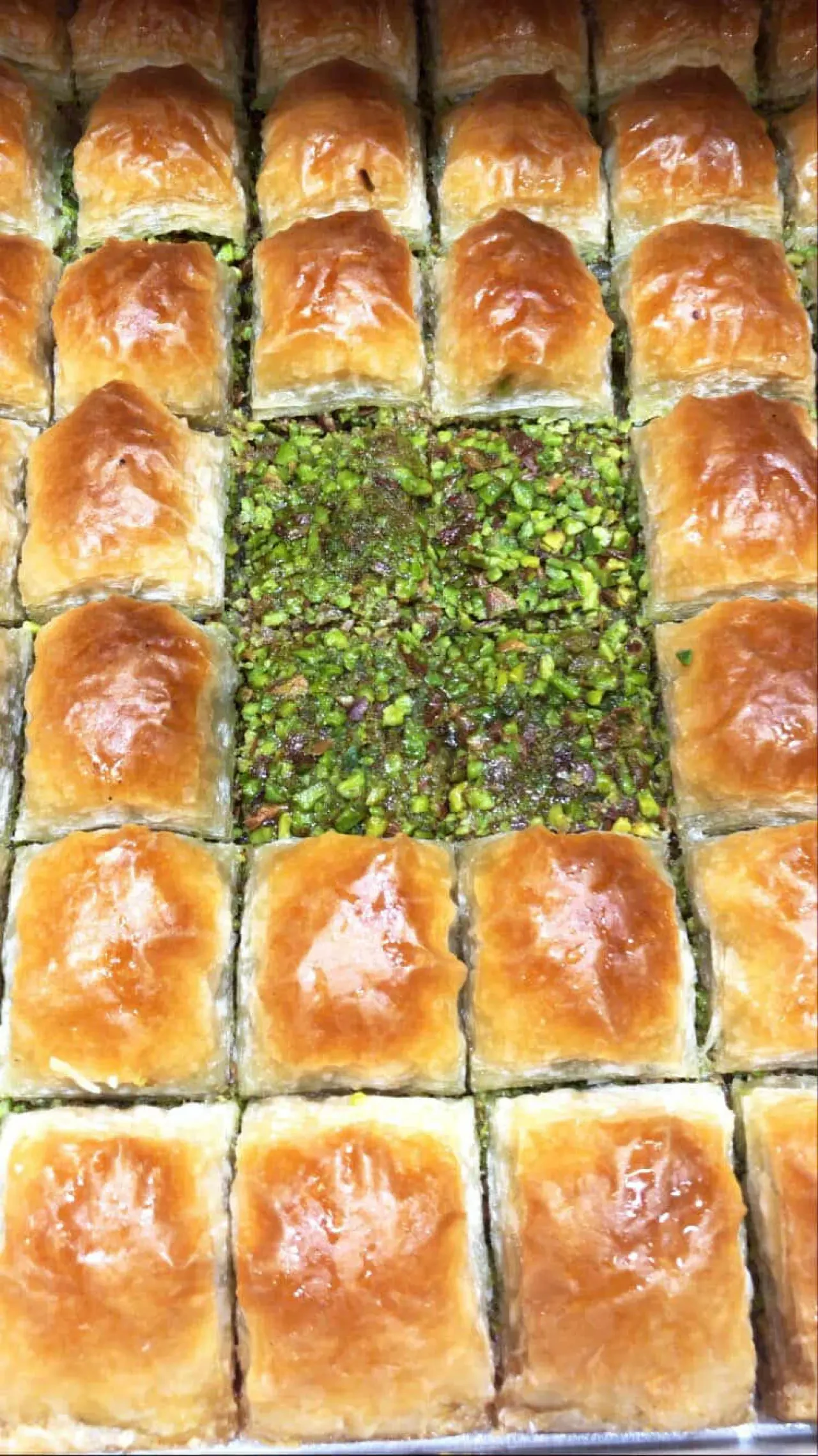 Merzifon’da Tatlı Alarmı! Baklava Tezgahları Kuruldu! 9