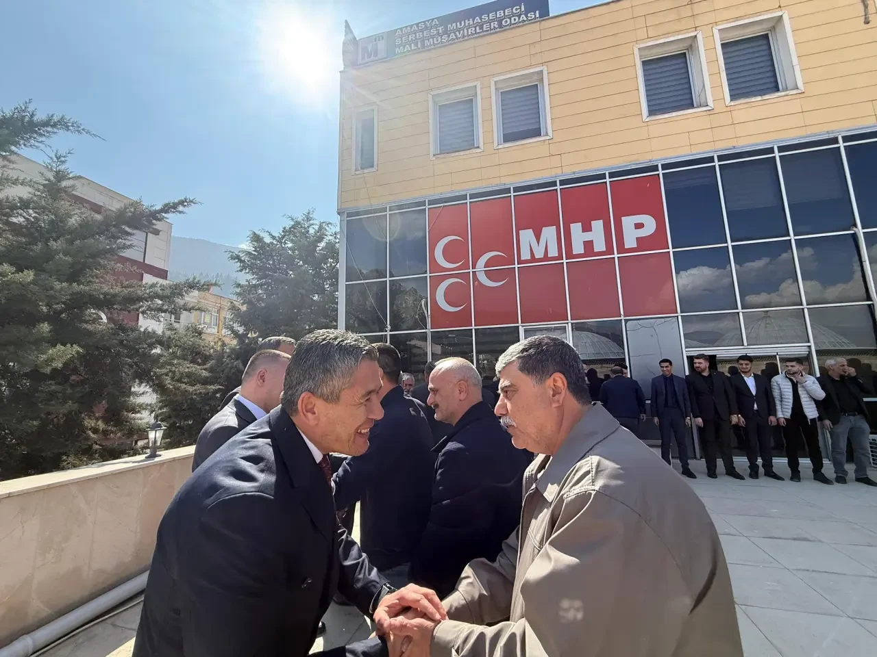 MHP Amasya Teşkilatında Bayram Coşkusu 5