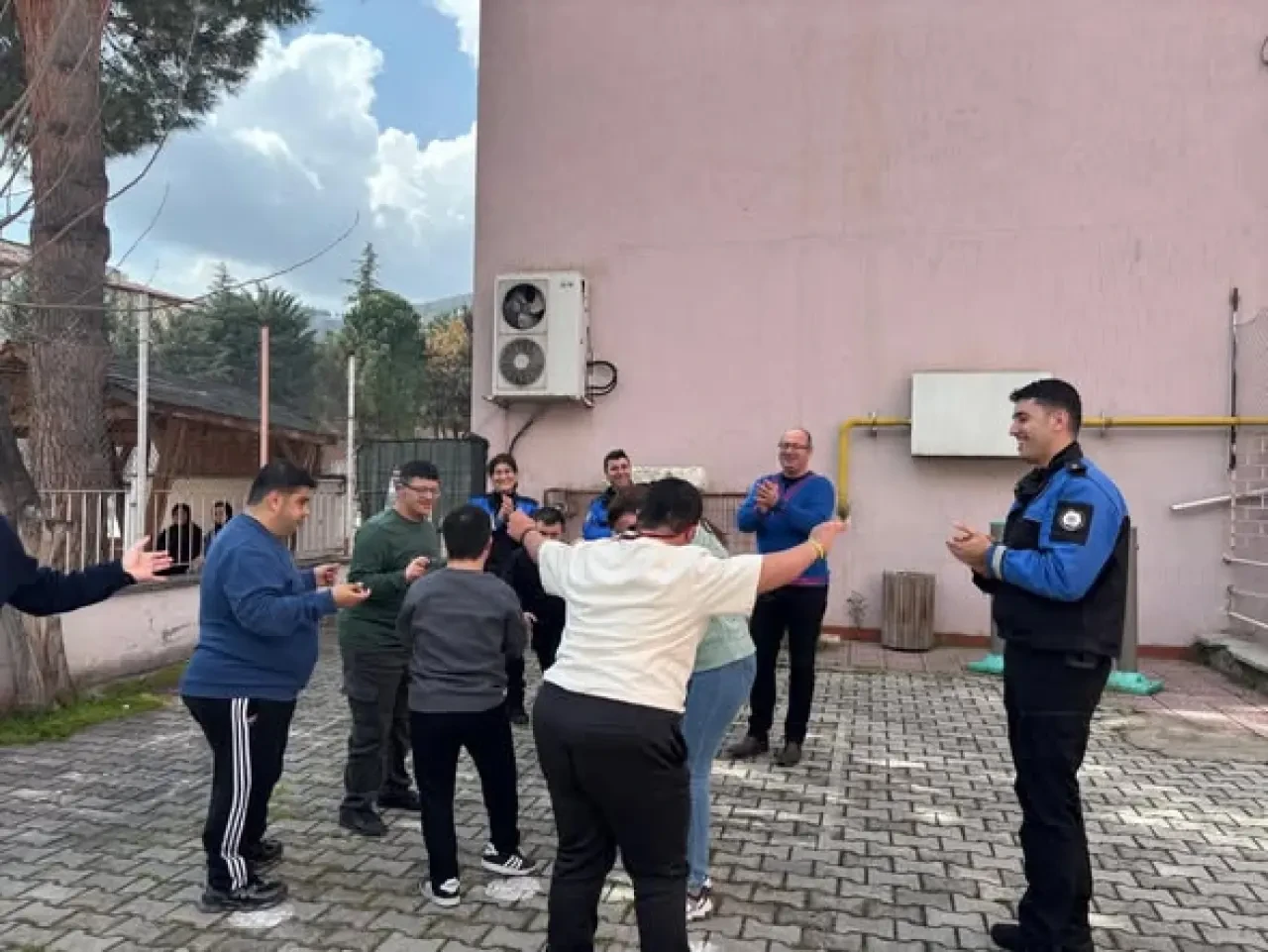 Amasya Emniyeti’nden Örnek Davranış! 1